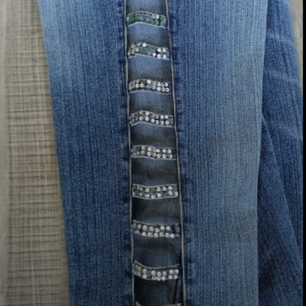 Embellished Blue Jeans - Picture 3 of 9